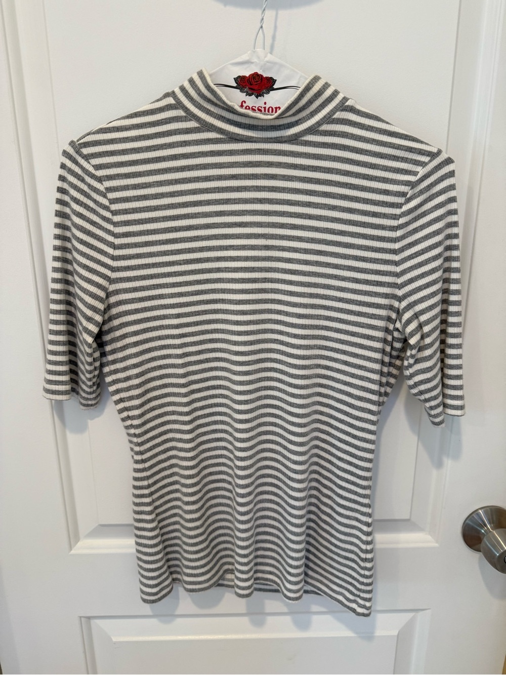 Banana Republic Gray & White Striped Short Sleeve Mock Neck Top